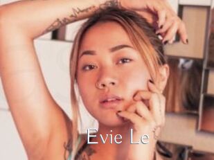 Evie_Le